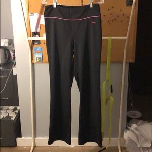 nike yoga pants